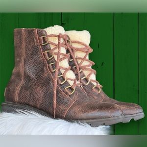 Sorel Phoenix Short Lace Cozy Burro Waterproof Leather Boots Size 8 Hiking Brown